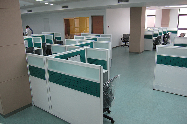 員工工作屏風位05